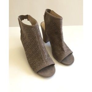 LC Lauren Conrad Hazelnut Heels Size 10